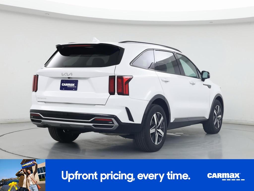 used 2023 Kia Sorento car, priced at $28,998
