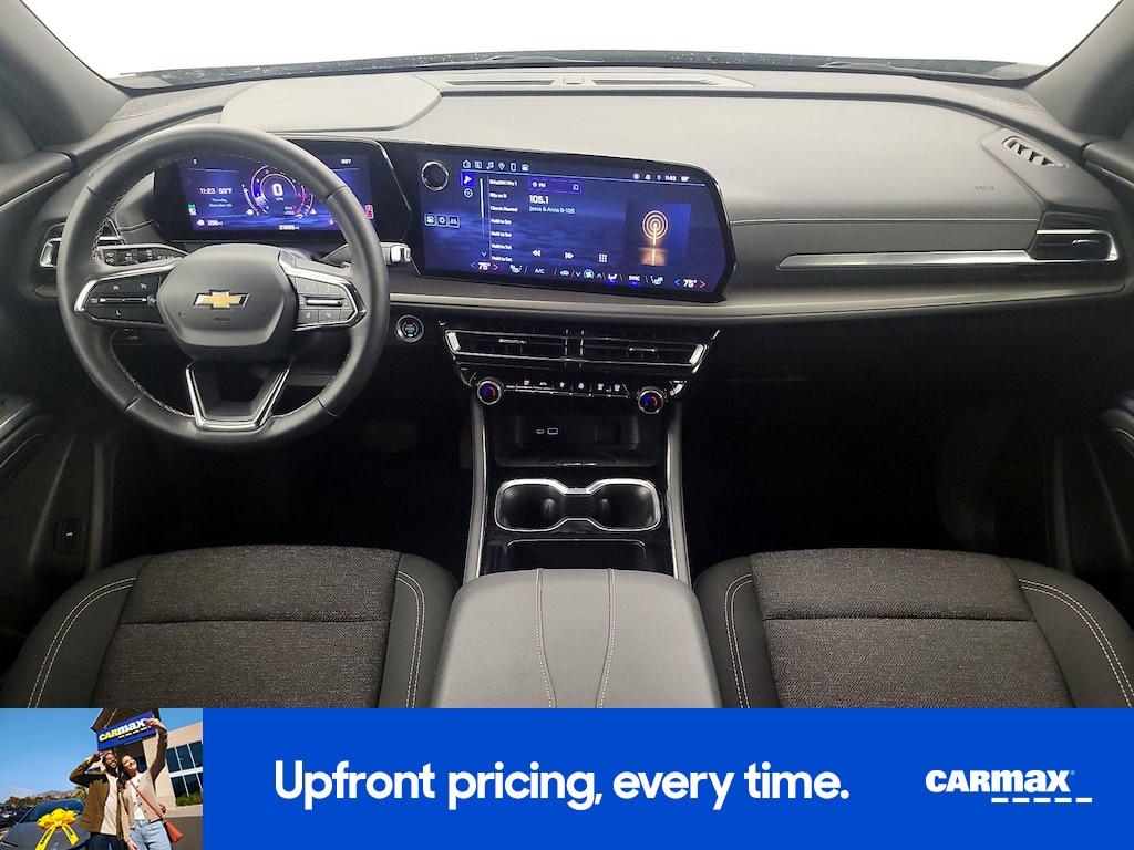 used 2025 Chevrolet Traverse car, priced at $38,998
