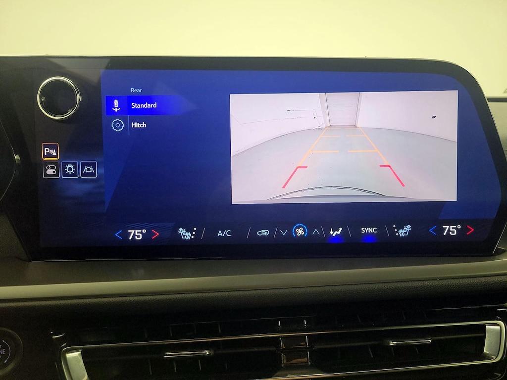 used 2025 Chevrolet Traverse car, priced at $38,998