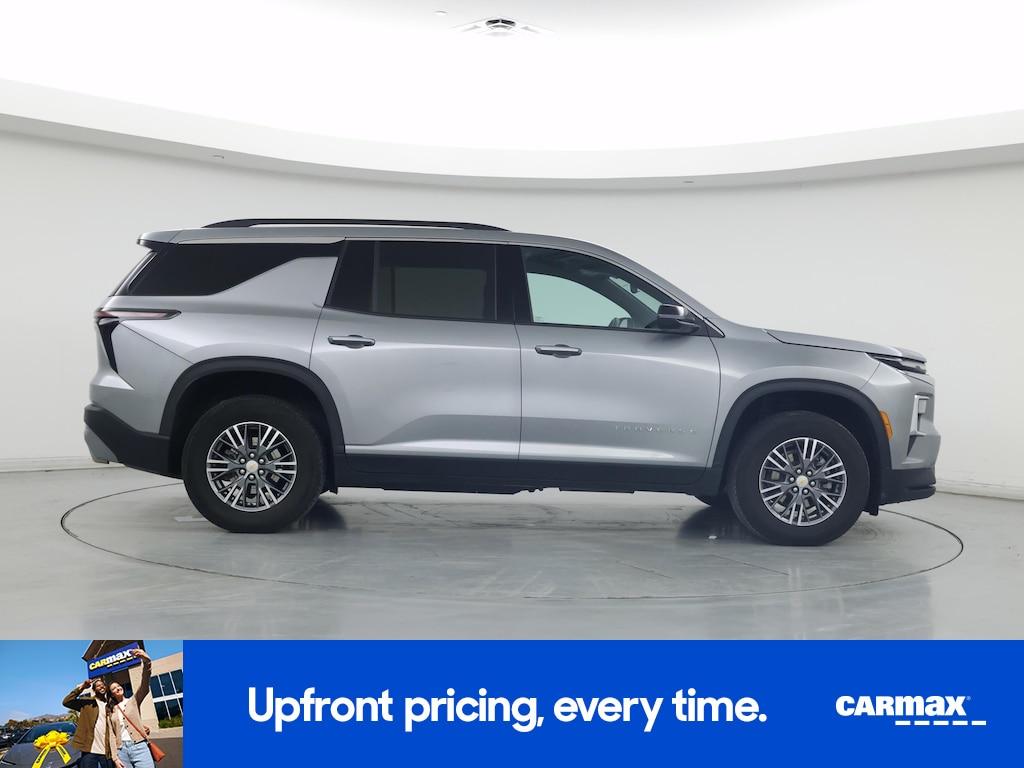 used 2025 Chevrolet Traverse car, priced at $38,998
