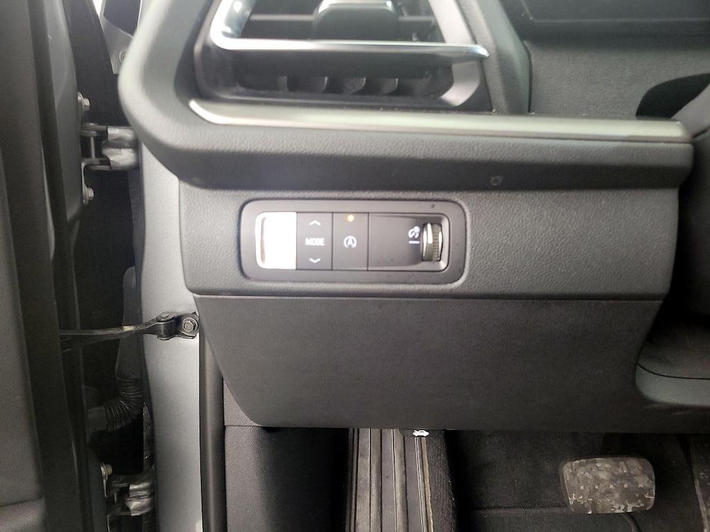 used 2025 Chevrolet Traverse car, priced at $38,998