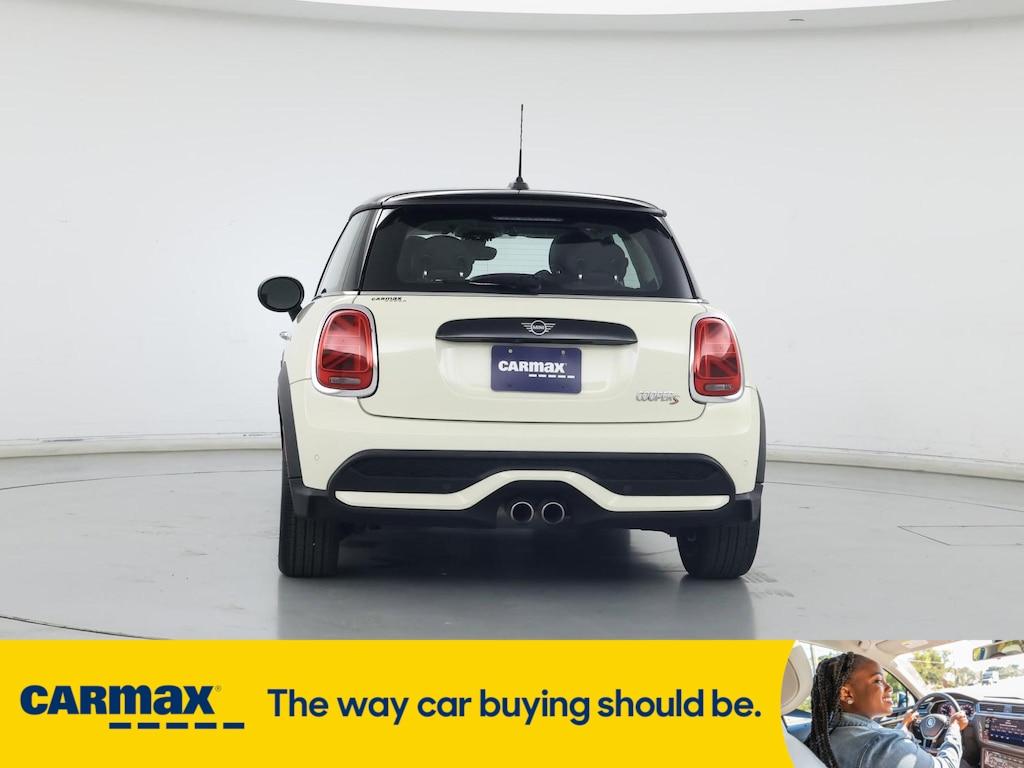 used 2023 MINI Hardtop car, priced at $27,998