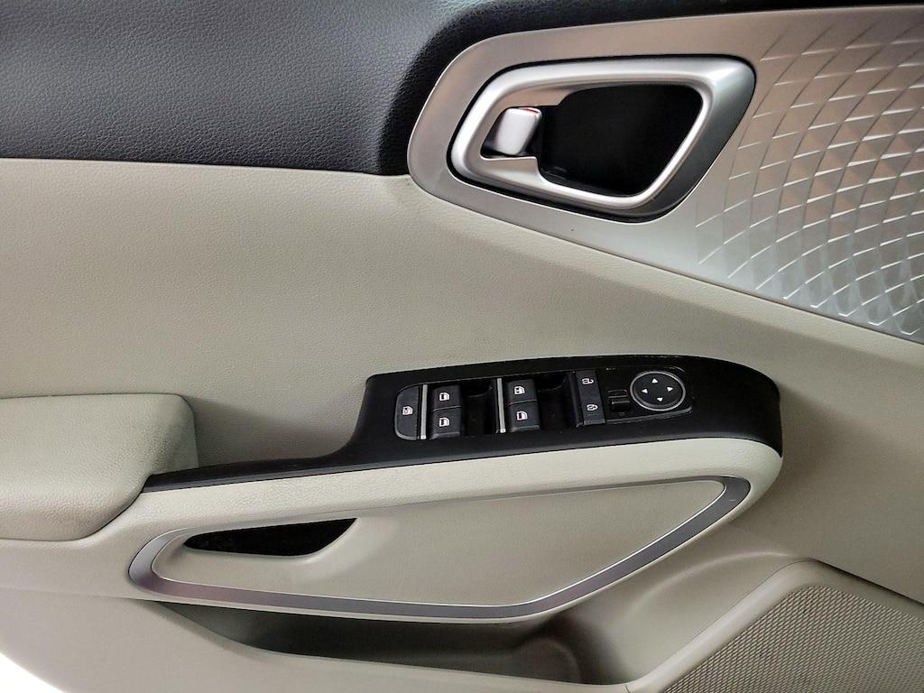 used 2021 Kia Soul car, priced at $15,998