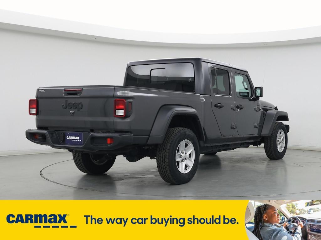 used 2023 Jeep Gladiator car, priced at $31,998