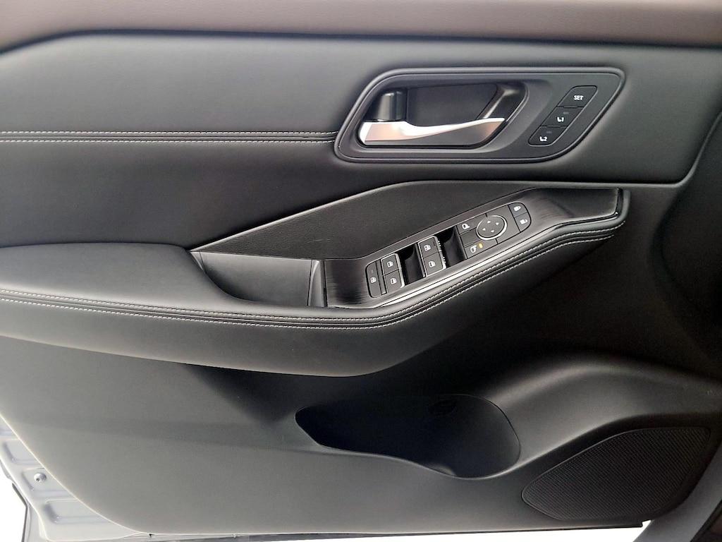 used 2023 Nissan Rogue car, priced at $27,998