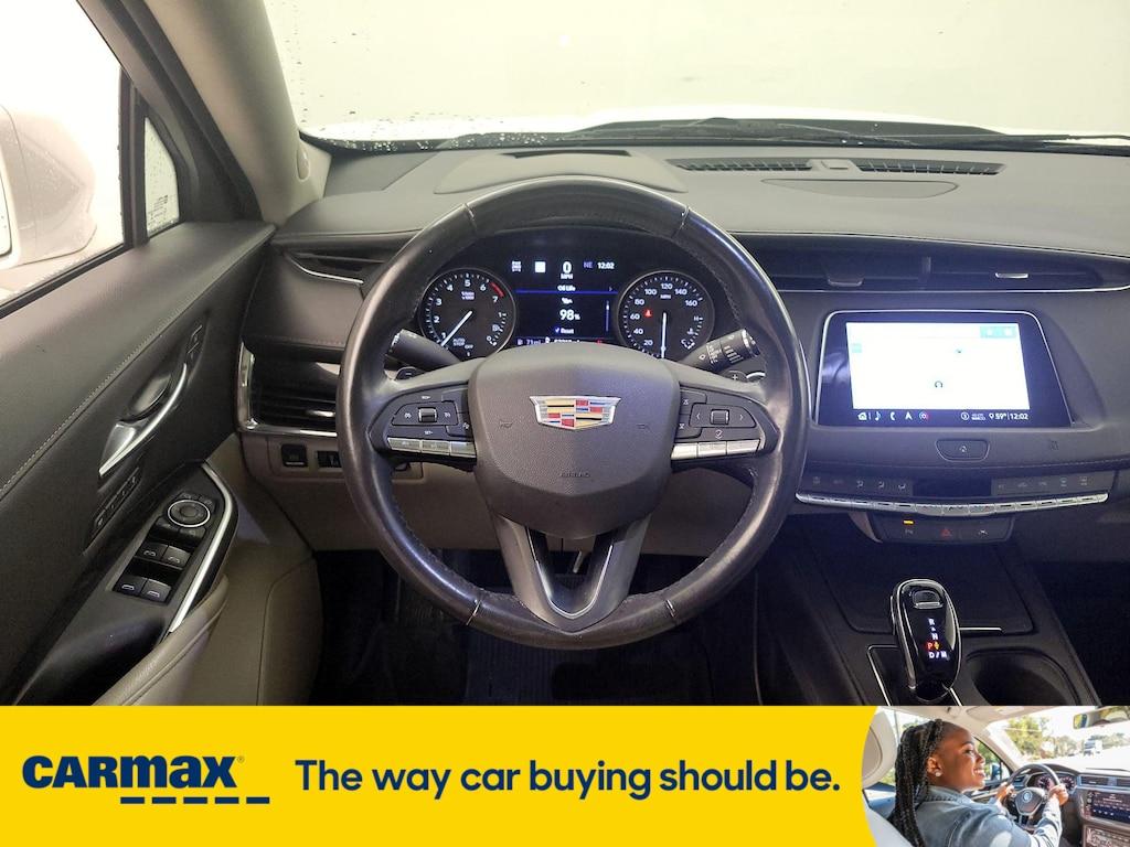 used 2020 Cadillac XT4 car, priced at $24,998