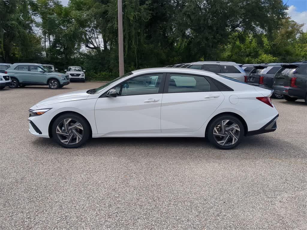 new 2025 Hyundai Elantra car, priced at $21,841