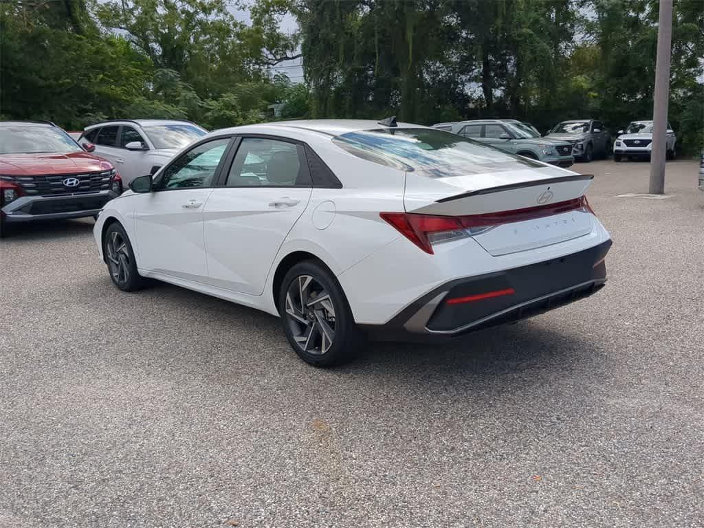 new 2025 Hyundai Elantra car, priced at $21,841