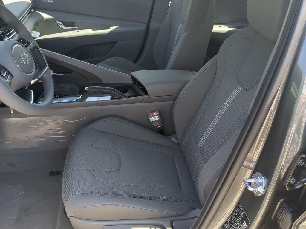 new 2025 Hyundai Elantra car, priced at $20,526
