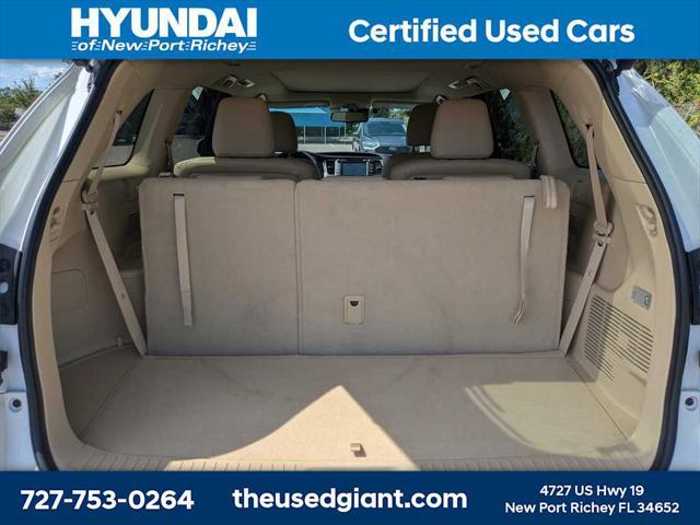 used 2016 Toyota Highlander car, priced at $13,880