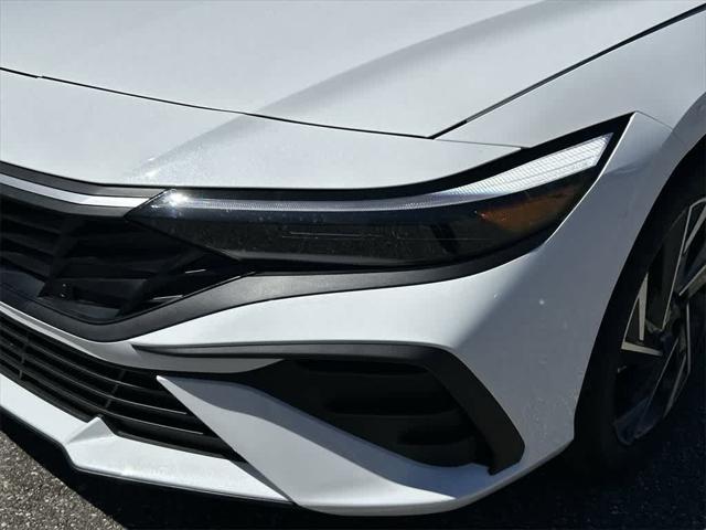 new 2025 Hyundai Elantra car, priced at $24,816