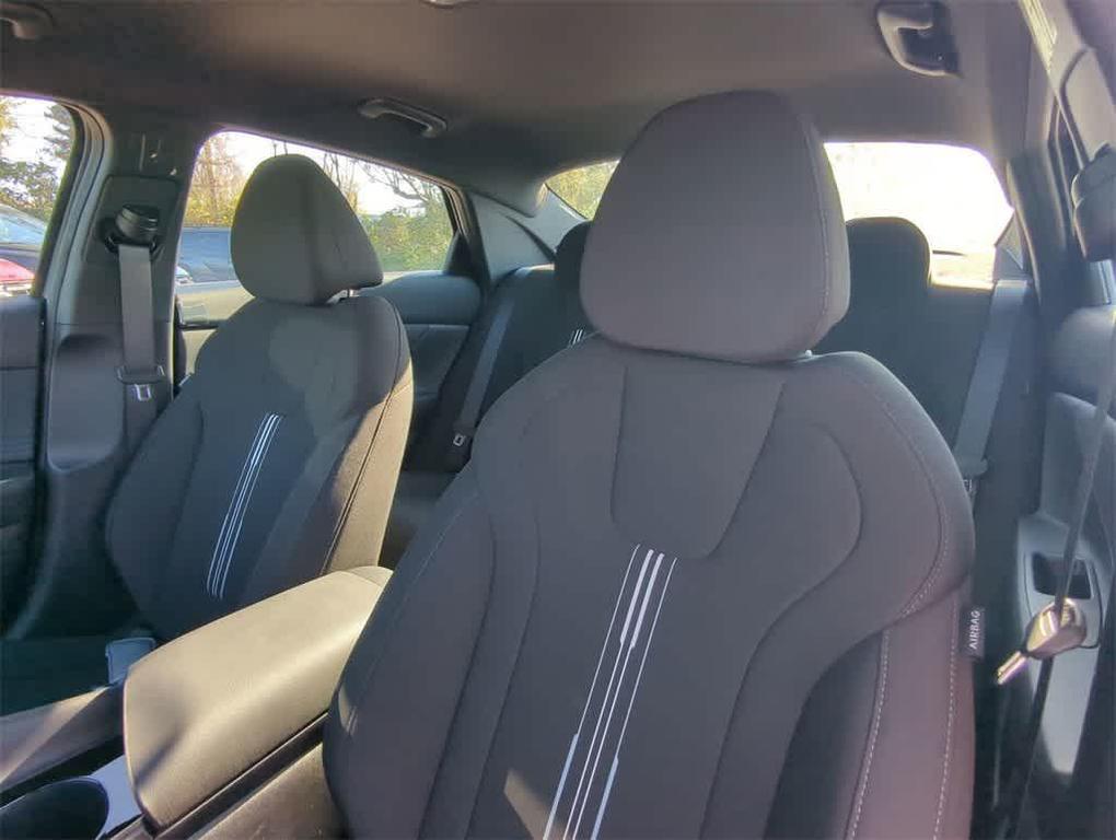 new 2025 Hyundai ELANTRA HEV car, priced at $25,528
