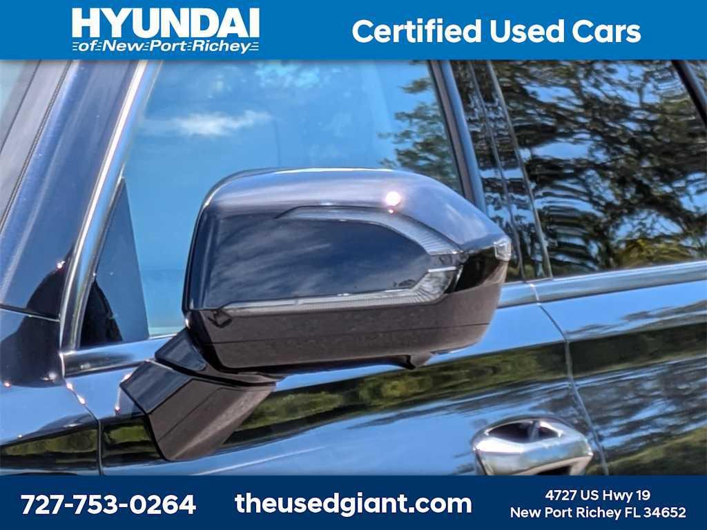 used 2024 Hyundai Palisade car, priced at $39,756