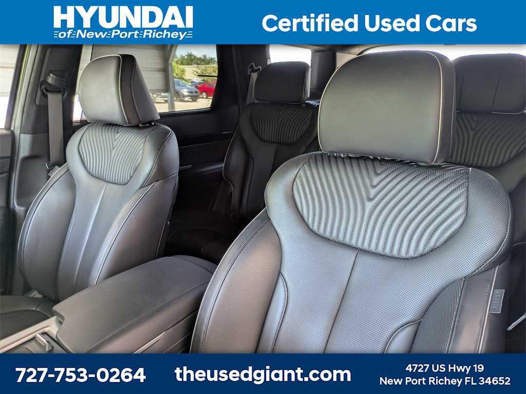 used 2024 Hyundai Palisade car, priced at $40,369