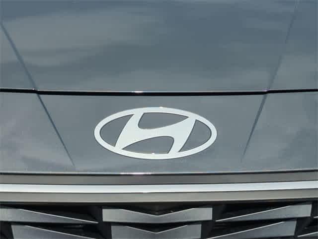 new 2025 Hyundai Elantra car, priced at $24,278