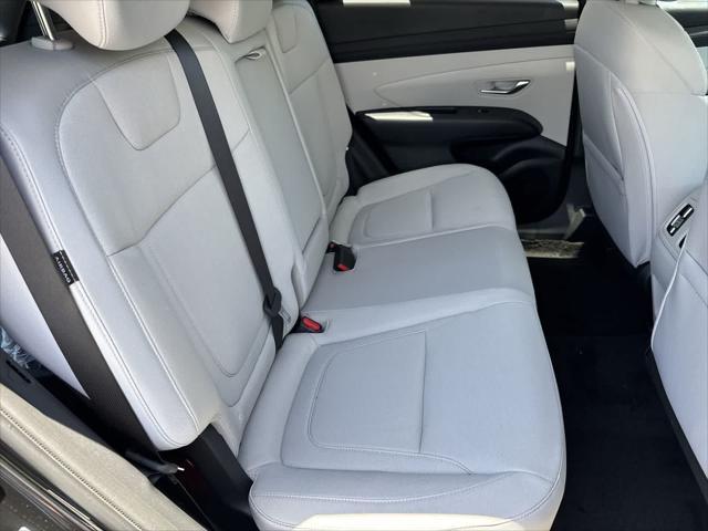 new 2025 Hyundai TUCSON Hybrid car, priced at $34,674