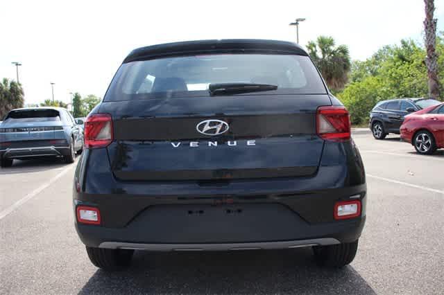 new 2024 Hyundai Venue car, priced at $23,304