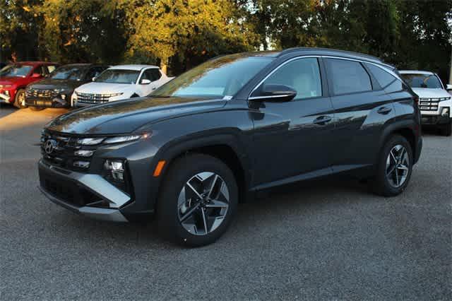 new 2025 Hyundai Tucson car, priced at $33,990