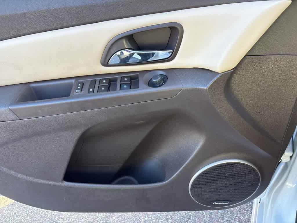 used 2015 Chevrolet Cruze car, priced at $4,999