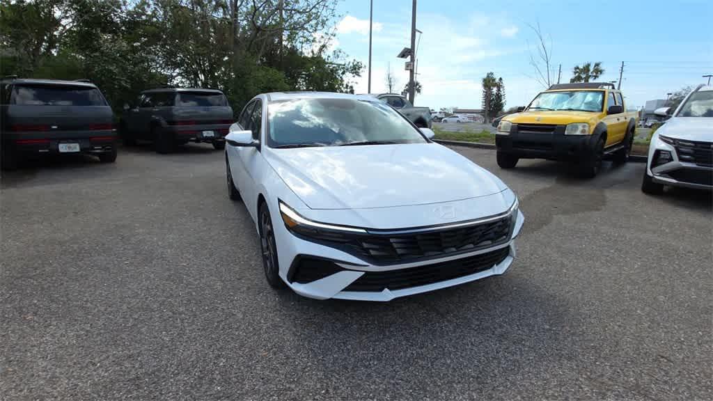 new 2025 Hyundai Elantra car, priced at $26,029