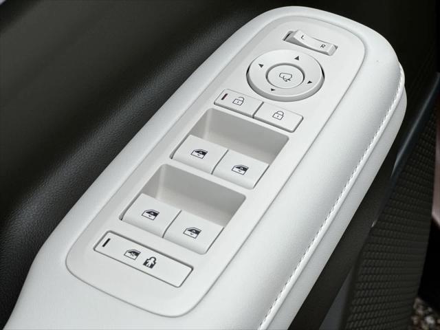 new 2025 Hyundai Santa Fe car, priced at $47,277