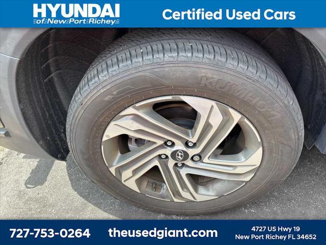 used 2023 Hyundai Santa Fe car, priced at $22,790