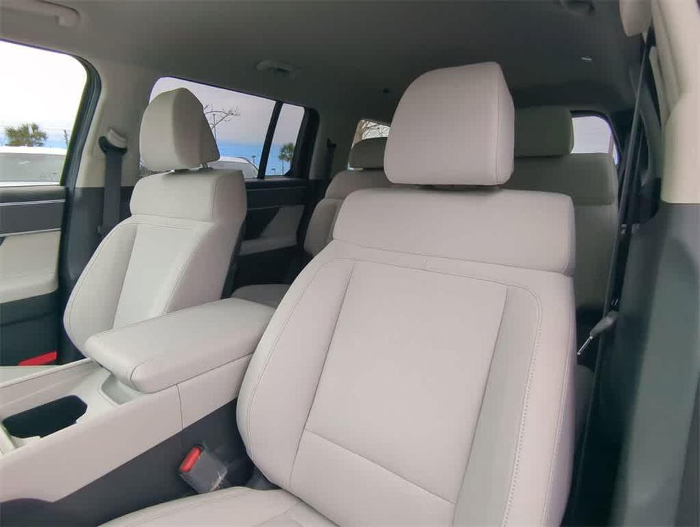 new 2025 Hyundai Santa Fe car, priced at $32,914