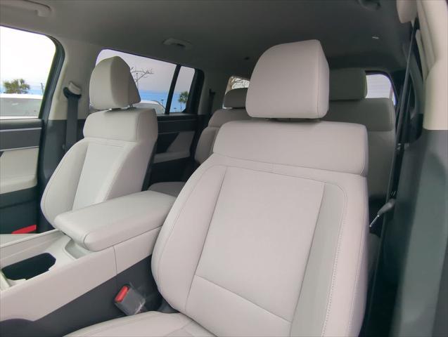 new 2025 Hyundai Santa Fe car, priced at $34,915