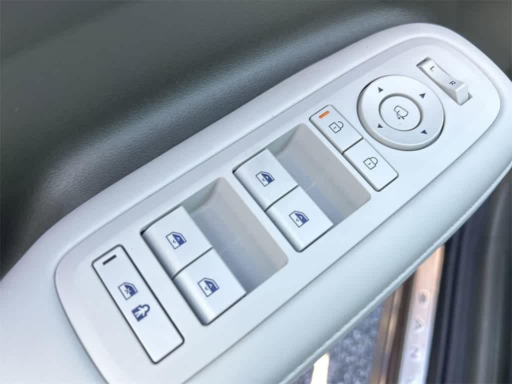 new 2025 Hyundai SANTA FE HEV car, priced at $46,071