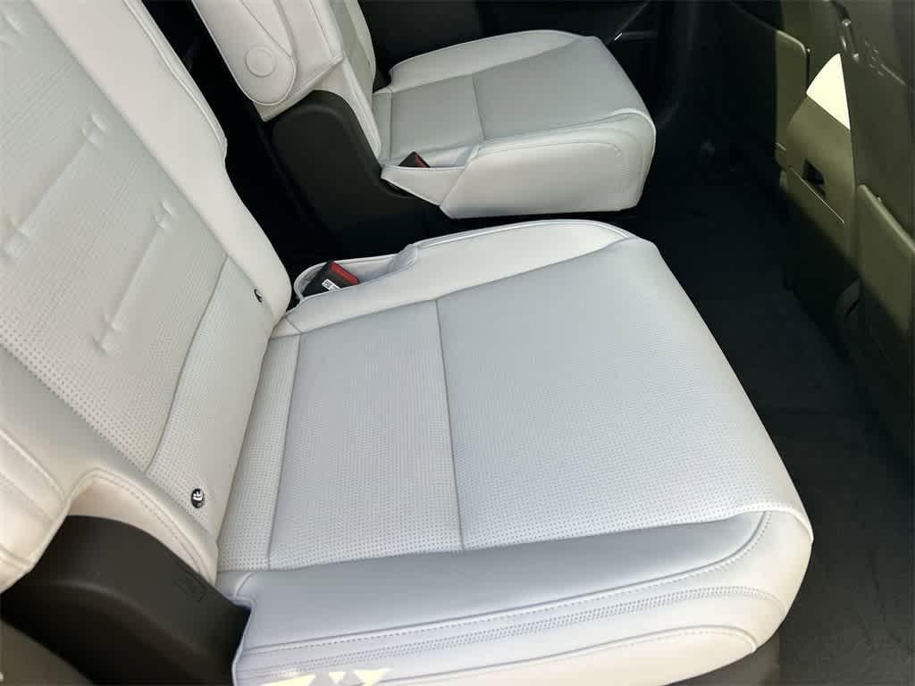 new 2025 Hyundai SANTA FE HEV car, priced at $46,071