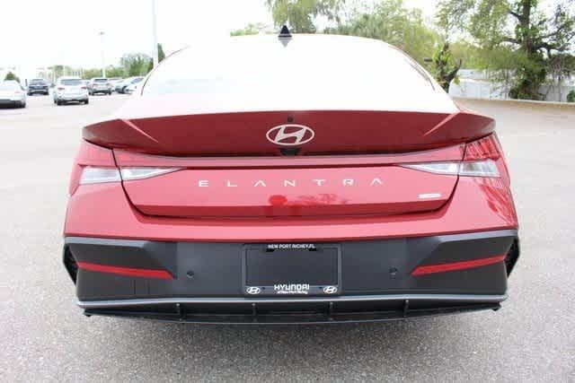 new 2024 Hyundai Elantra HEV car, priced at $30,377