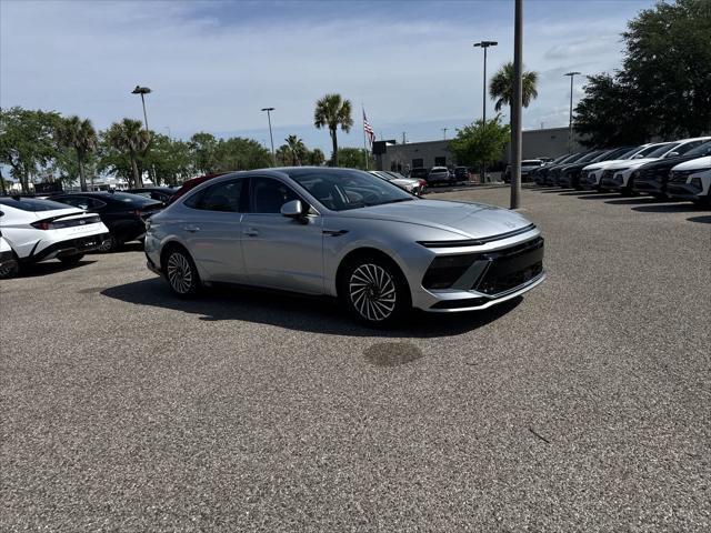 new 2025 Hyundai Sonata Hybrid car, priced at $38,725