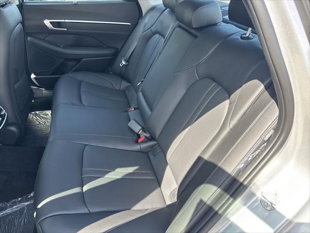 new 2025 Hyundai Sonata Hybrid car, priced at $38,725