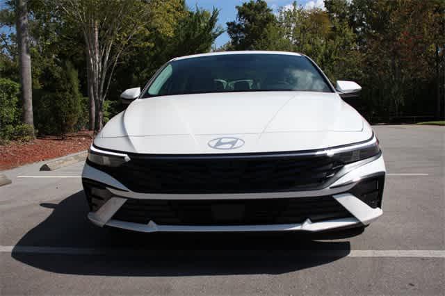 new 2025 Hyundai Elantra car, priced at $27,820