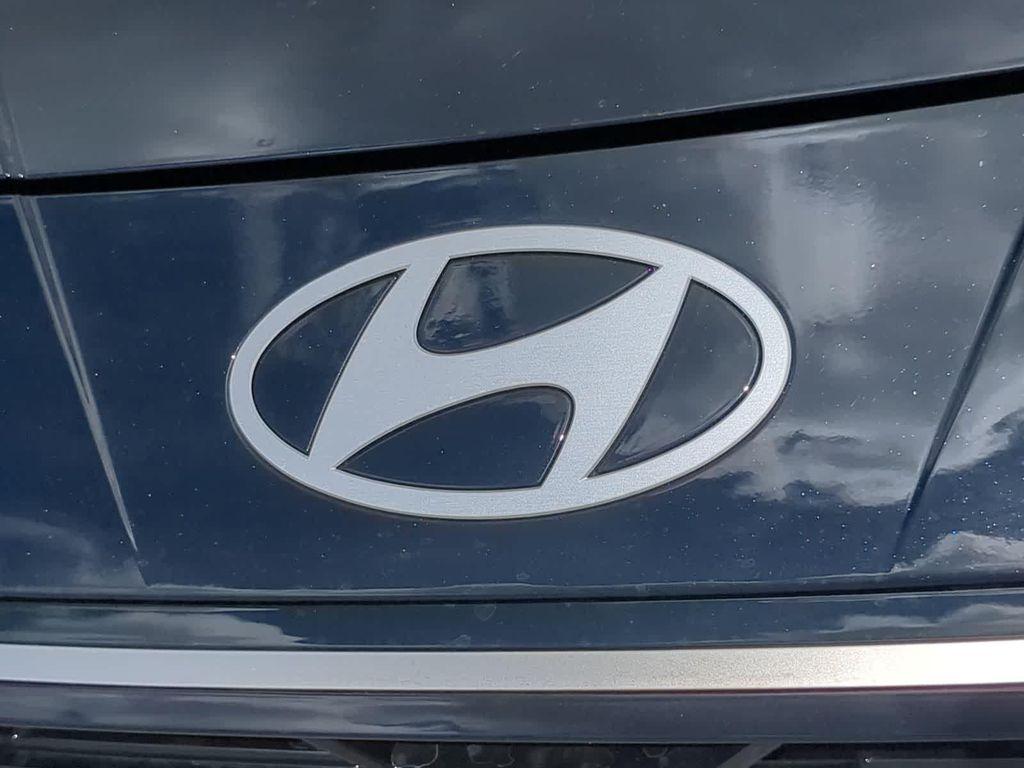 new 2025 Hyundai Elantra car, priced at $26,906