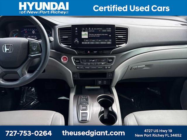 used 2022 Honda Pilot car, priced at $27,998