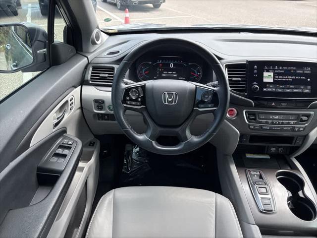 used 2022 Honda Pilot car, priced at $28,998