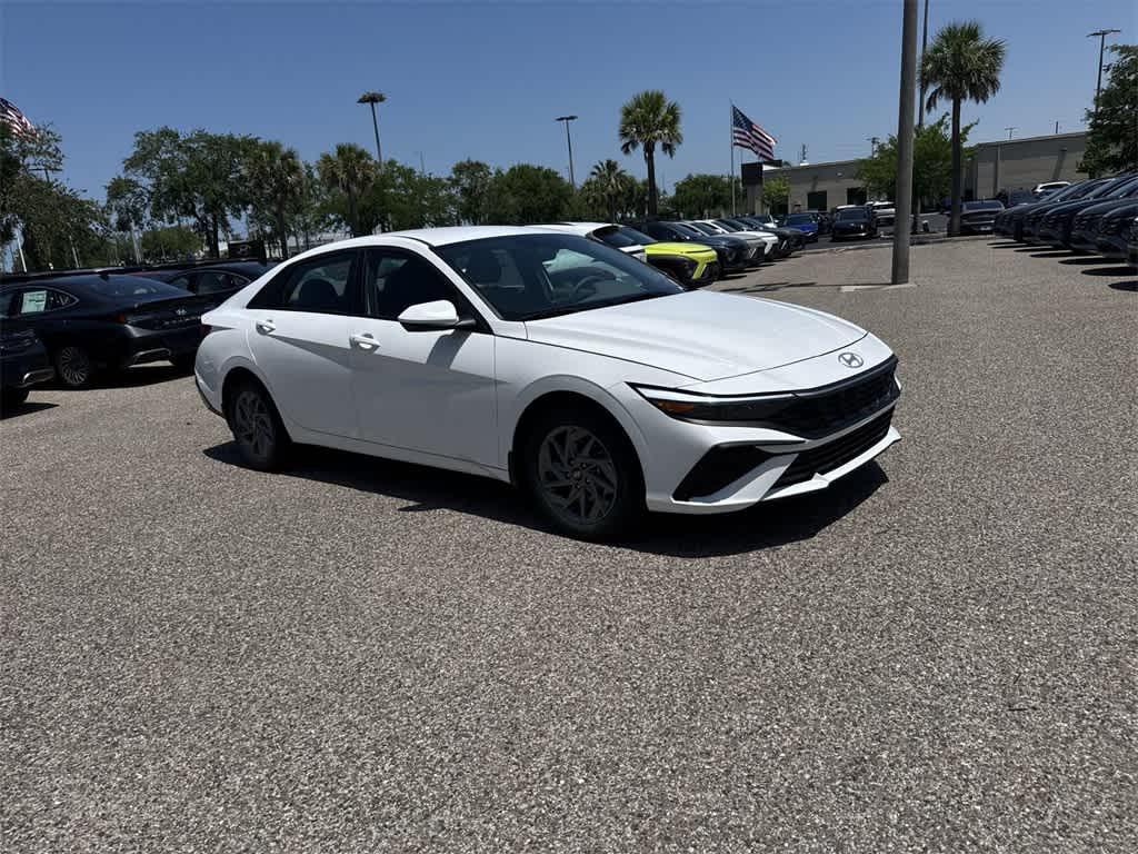 new 2025 Hyundai ELANTRA HEV car, priced at $24,060