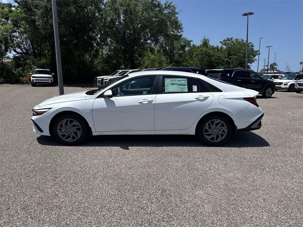 new 2025 Hyundai ELANTRA HEV car, priced at $24,060