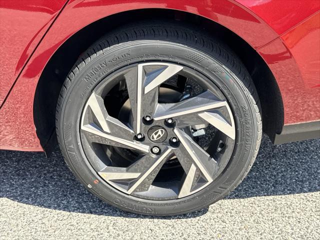 new 2025 Hyundai Elantra car, priced at $24,644