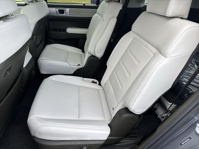 new 2025 Hyundai SANTA FE HEV car, priced at $49,016