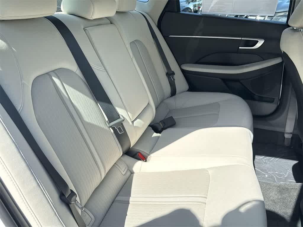new 2025 Hyundai Sonata Hybrid car, priced at $29,293