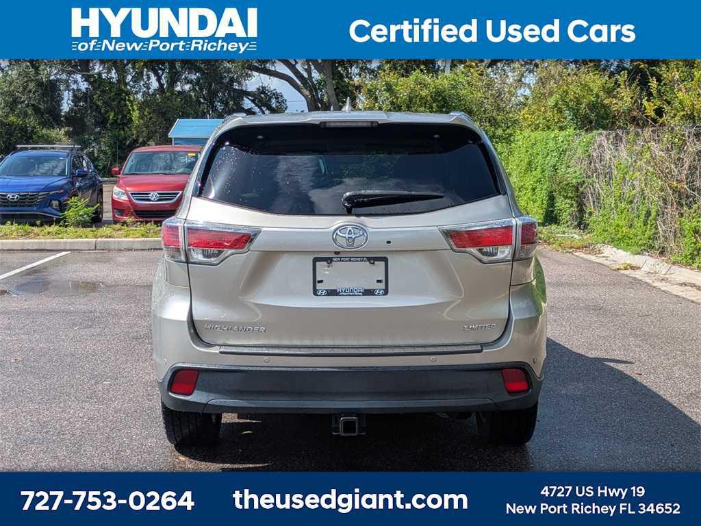 used 2016 Toyota Highlander car, priced at $16,440