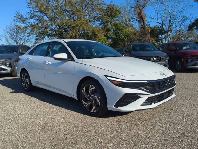 new 2025 Hyundai Elantra car, priced at $27,134