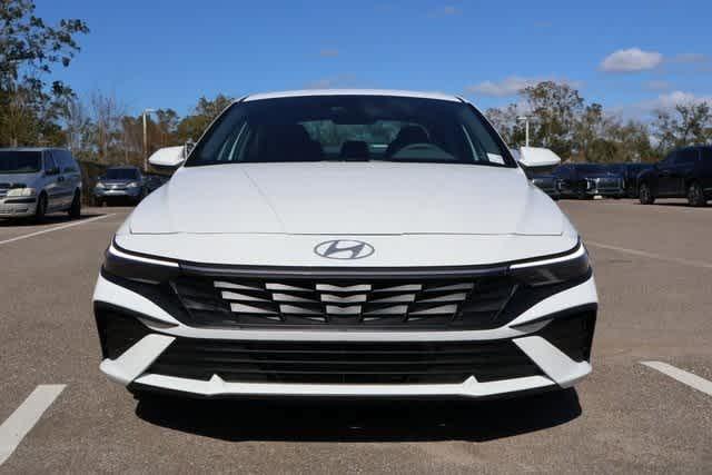 new 2024 Hyundai Elantra HEV car, priced at $27,716