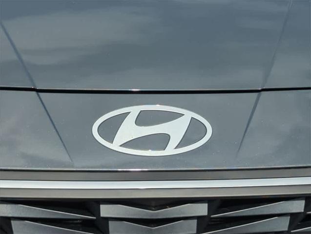 new 2025 Hyundai Elantra car, priced at $24,324