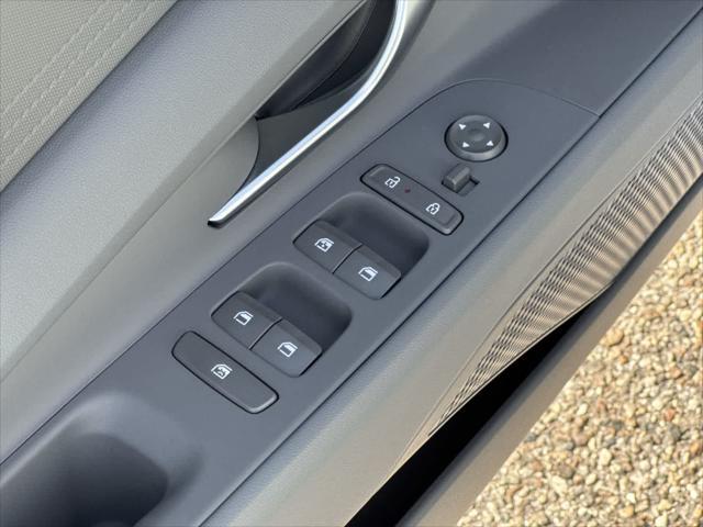 new 2025 Hyundai ELANTRA HEV car, priced at $27,070