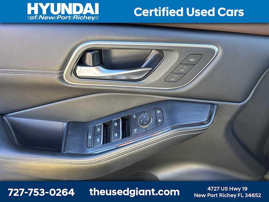 used 2021 Nissan Rogue car, priced at $21,542