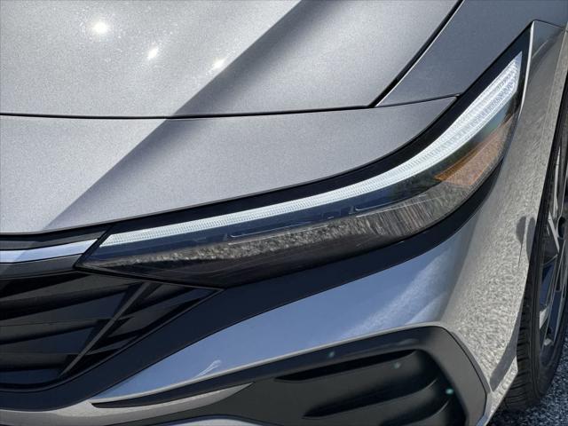 new 2025 Hyundai Elantra car, priced at $24,278
