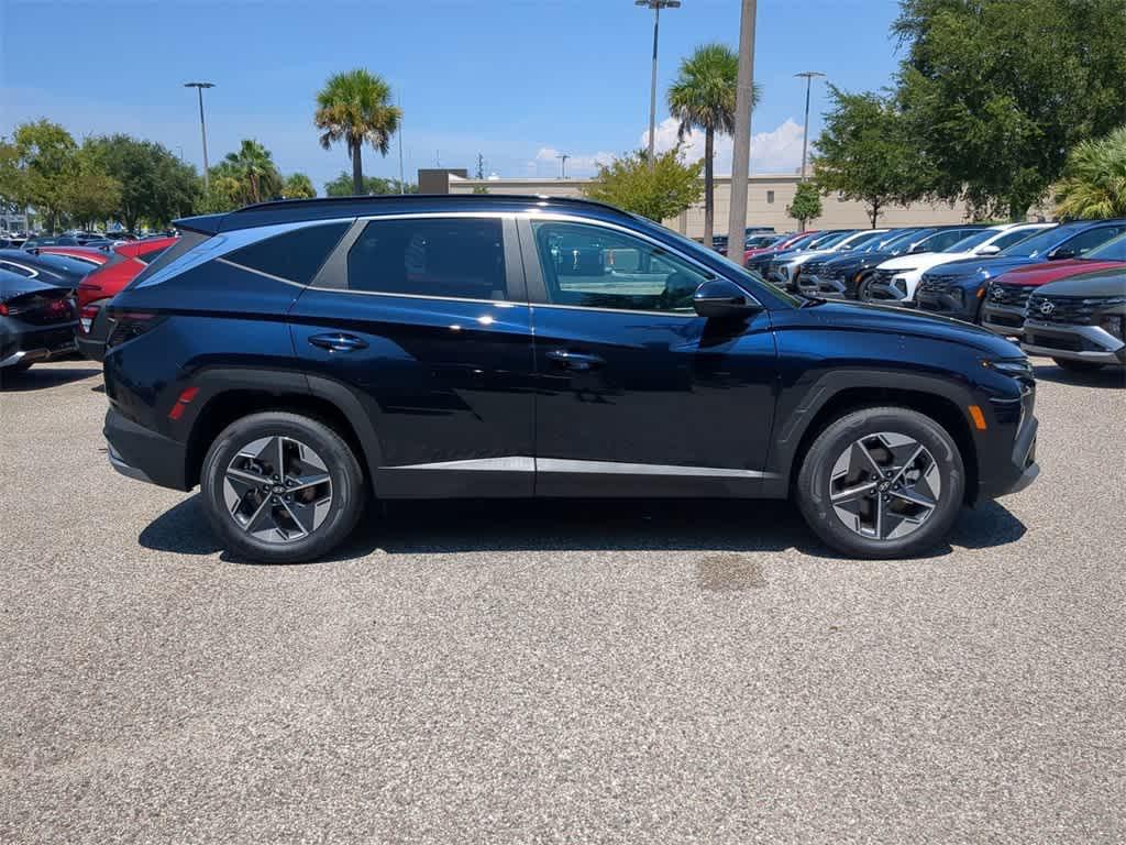 new 2025 Hyundai TUCSON Hybrid car, priced at $35,077